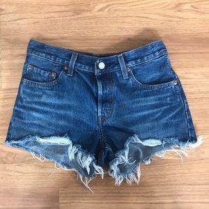 Levi 501 Jean shorts frayed size W 25